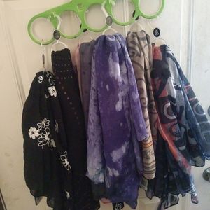 7 to choose from take your pick Brand new scarfs